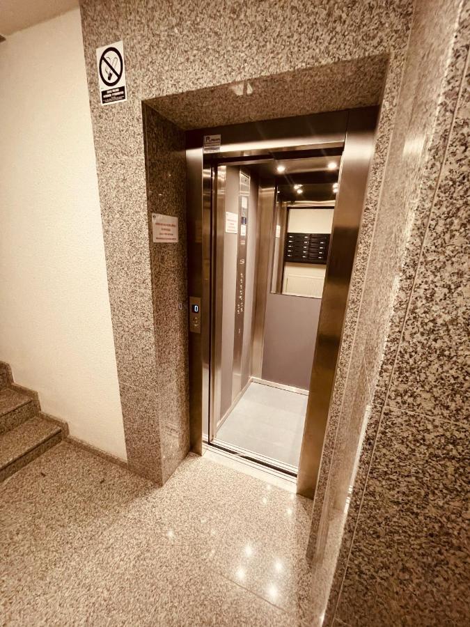 Apartamenty Ktw Kosciuszki 41 - Sky & Design Katowice Eksteriør billede